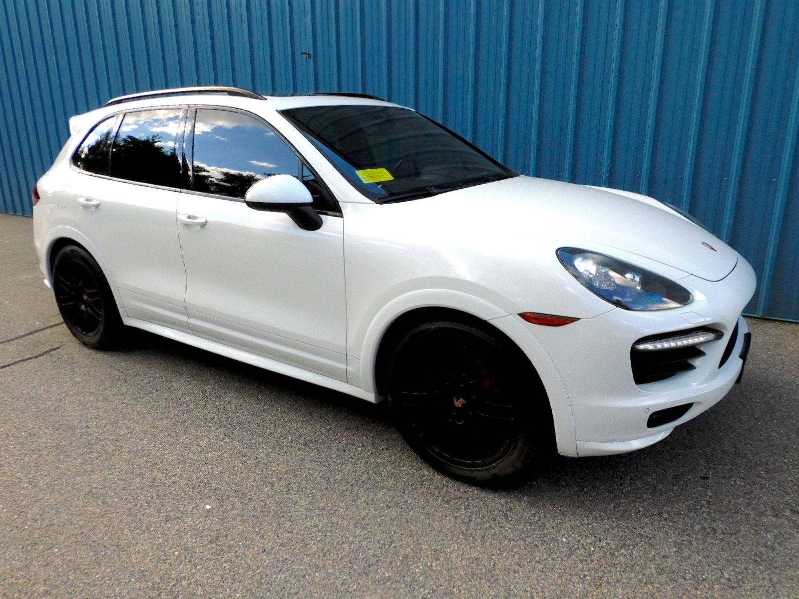 Used 2014 Porsche Cayenne GTS AWD/4WD image 7