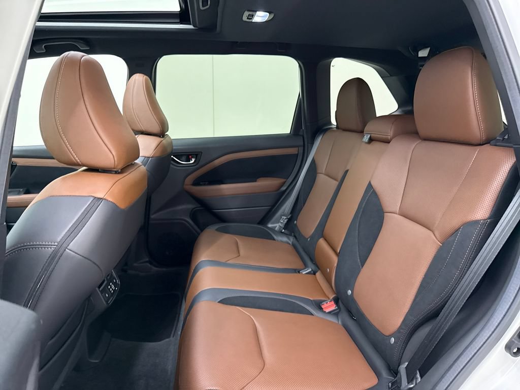 Used 2026 Subaru Forester Touring AWD/4WD image 28