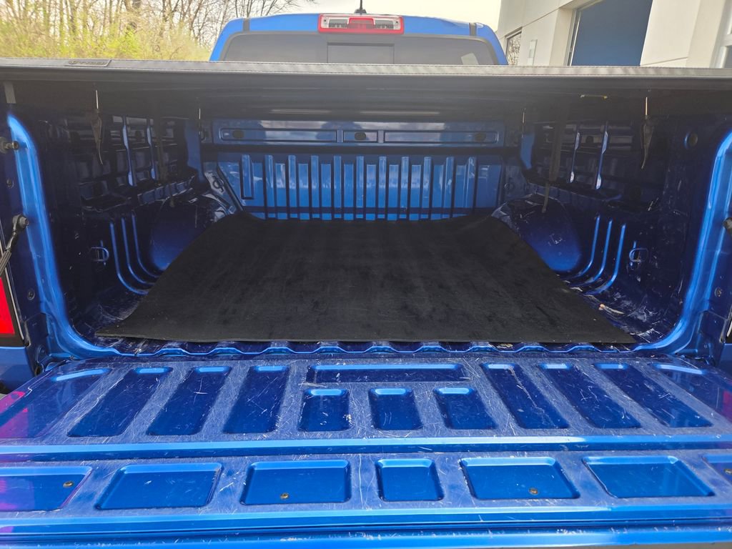 Used 2018 Chevrolet Colorado LT w/ LT Convenience Package image 12