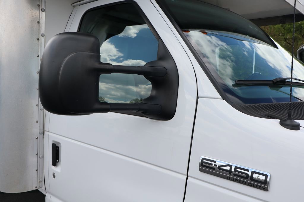 Used 2014 Ford E-450 and Econoline 450 Super Duty w/ Power Windows & Locks Group RWD image 18