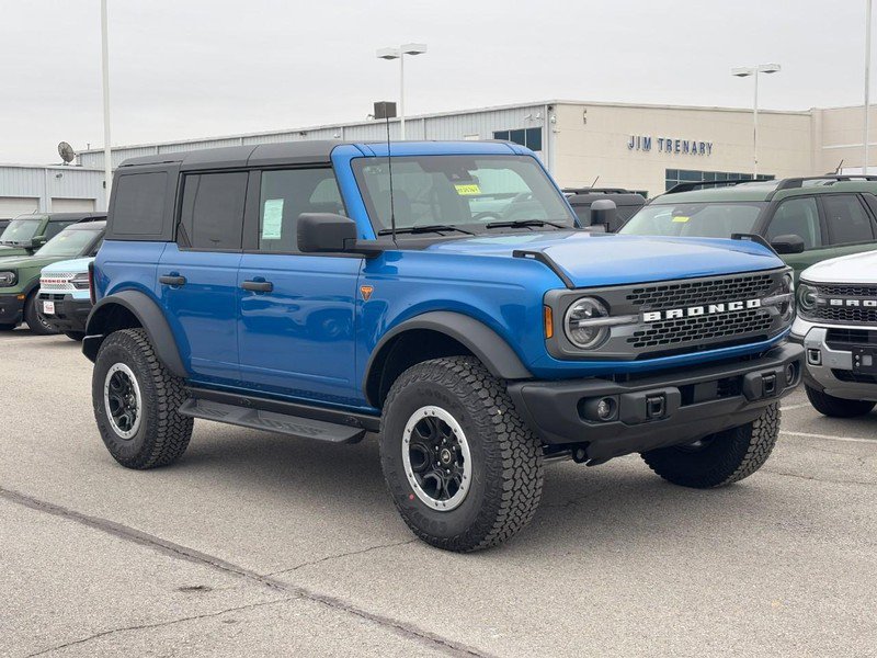 New 2025 Ford Bronco Badlands w/ Sasquatch Package image 2