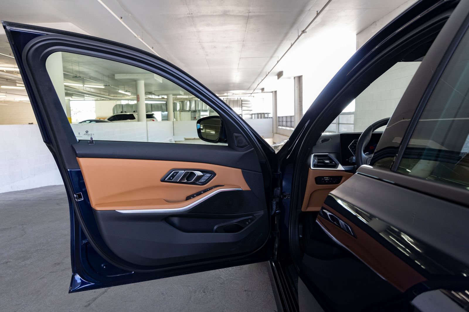 Certified 2023 BMW 330i Sedan w/ Parking Assistance Package RWD image 13