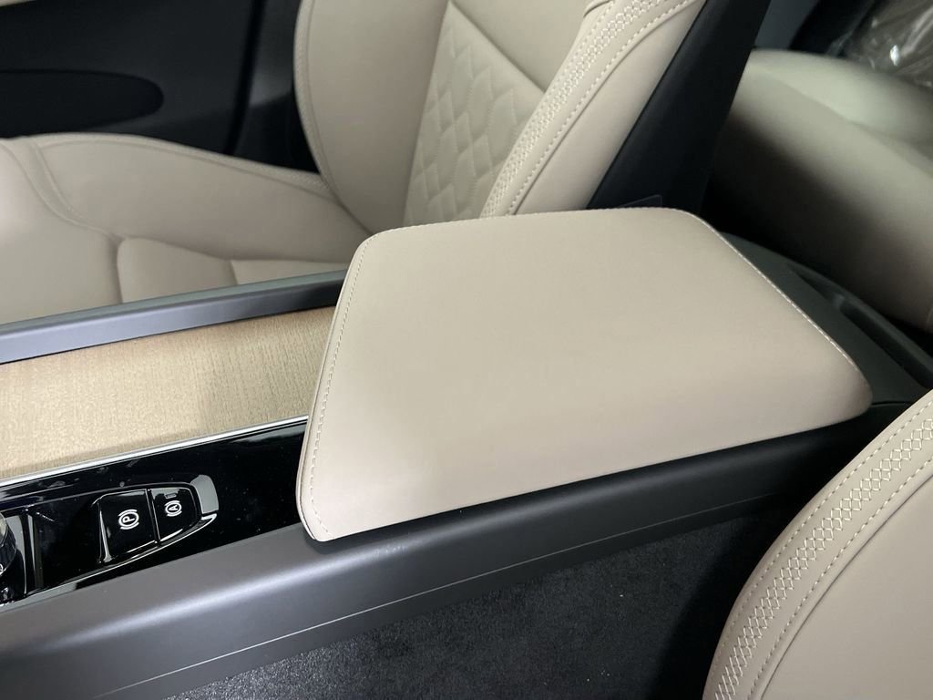 New 2026 Volvo XC60 B5 Core image 22