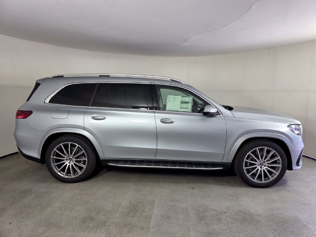 New 2026 Mercedes-Benz GLS 450 4MATIC image 3