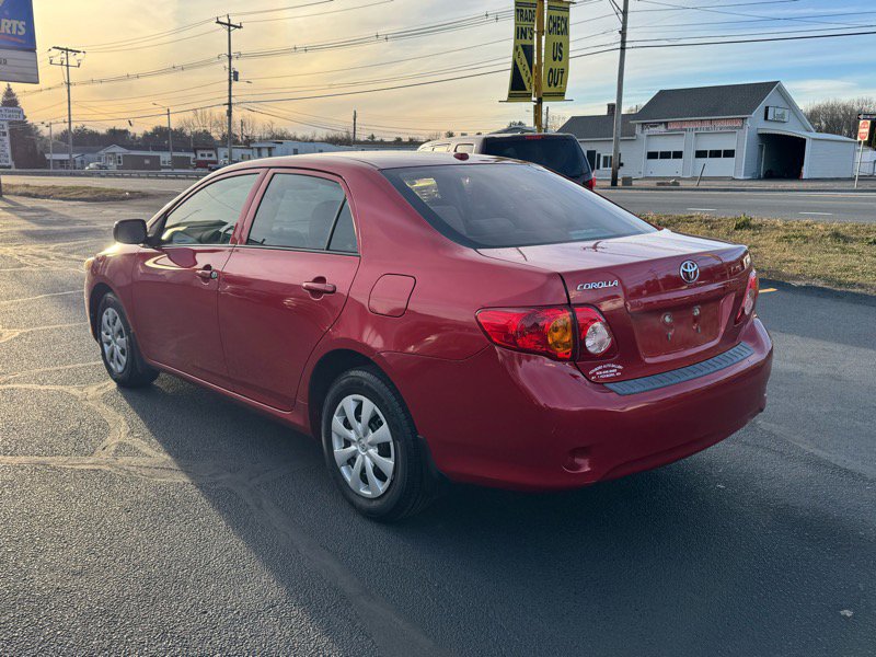 Used 2010 Toyota Corolla LE image 7