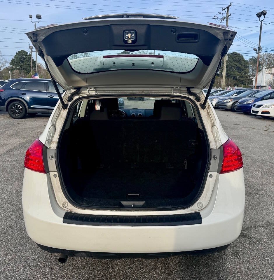 Used 2015 Nissan Rogue S w/ Convenience Package AWD/4WD image 4