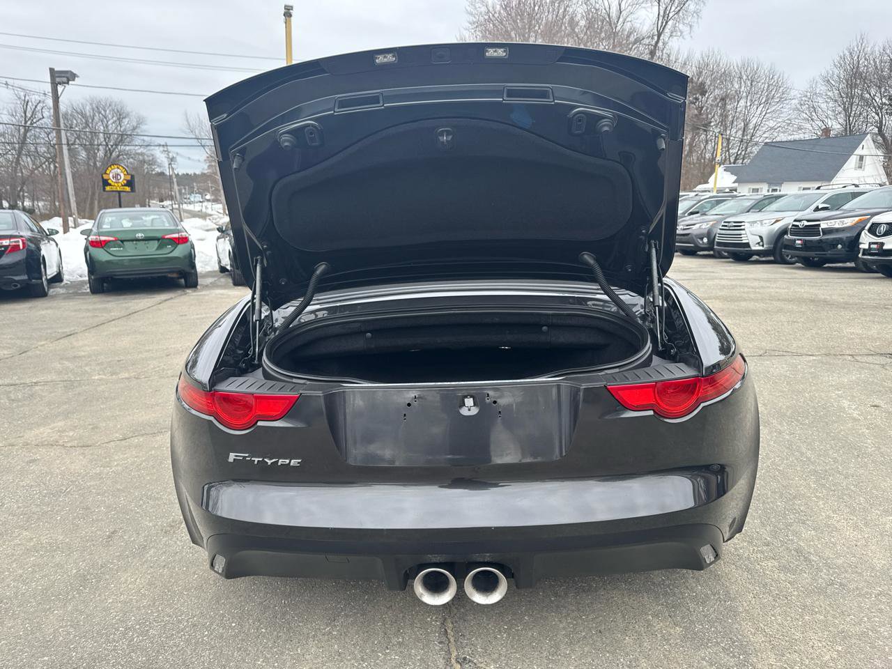 Used 2015 Jaguar F-TYPE Convertible image 33