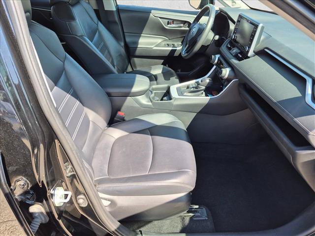 Used 2020 Toyota RAV4 XLE Premium AWD/4WD image 23