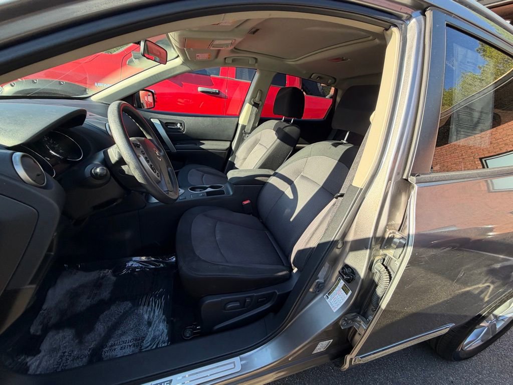 Used 2012 Nissan Rogue SV w/ Premium Pkg image 8