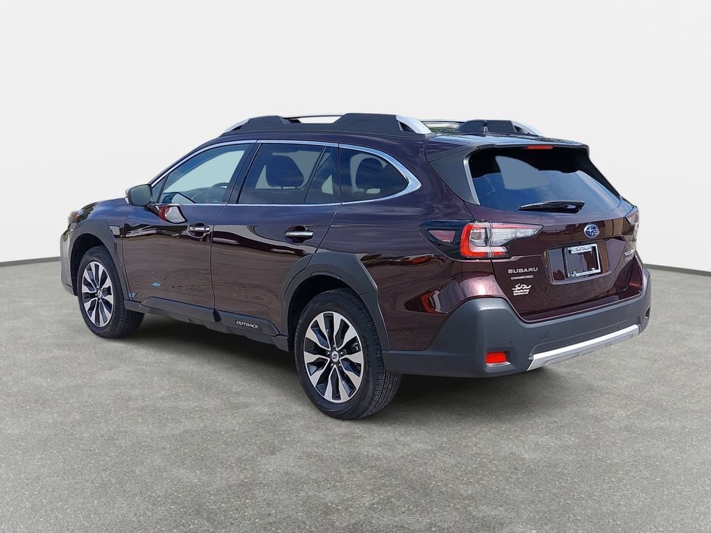 Certified 2025 Subaru Outback Touring AWD/4WD image 7