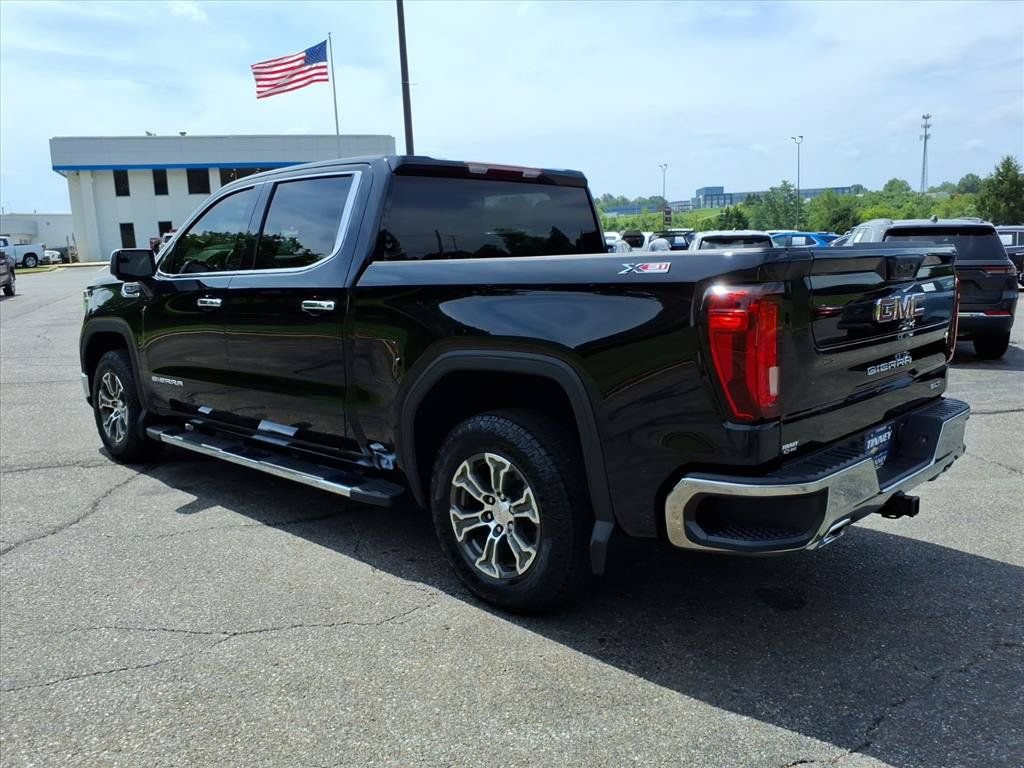 Used 2026 GMC Sierra 1500 SLT w/ SLT Convenience Package AWD/4WD image 5