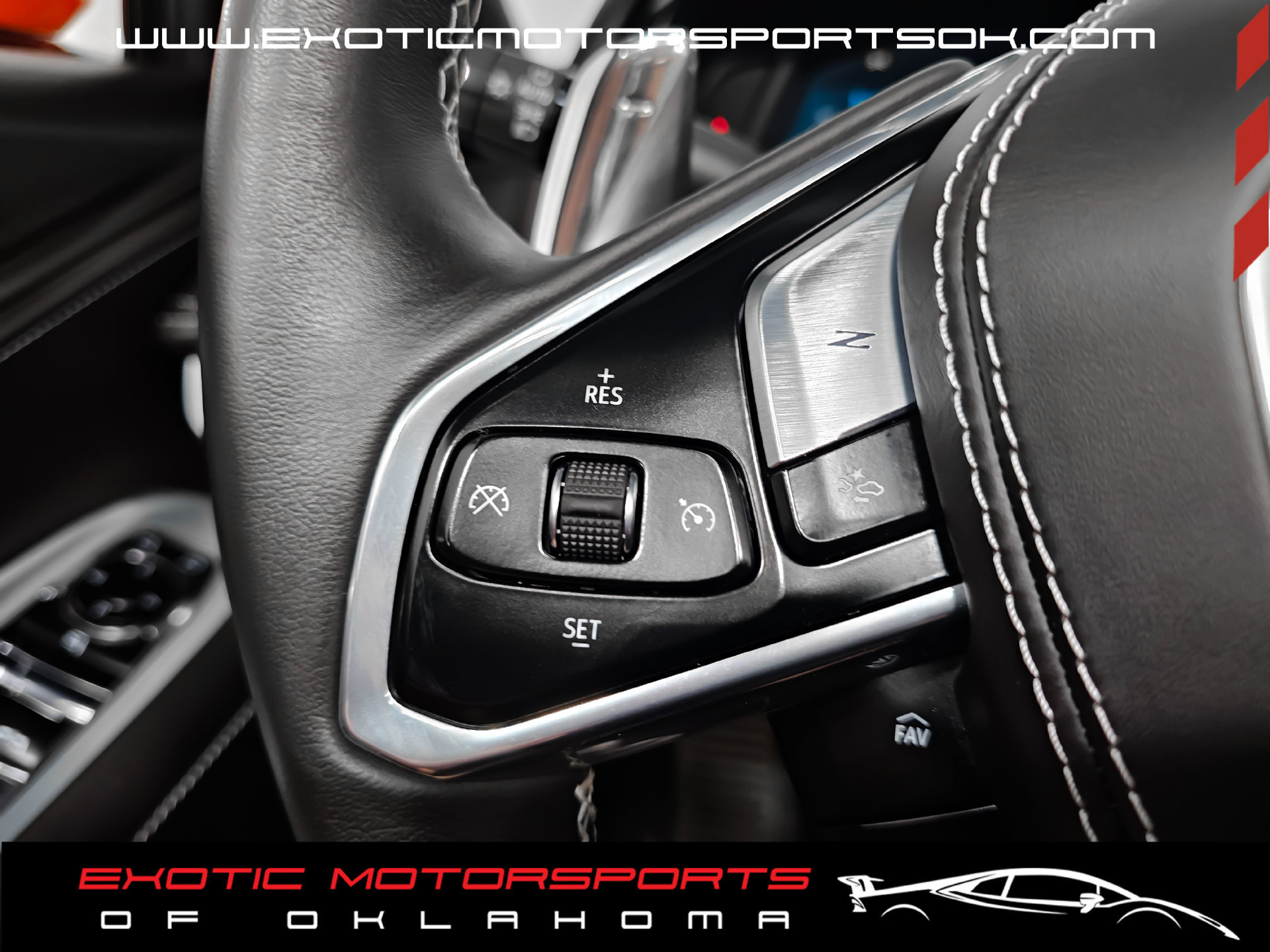 Used 2024 Chevrolet Corvette Stingray Premium Conv w/ Z51 Performance Package RWD image 31