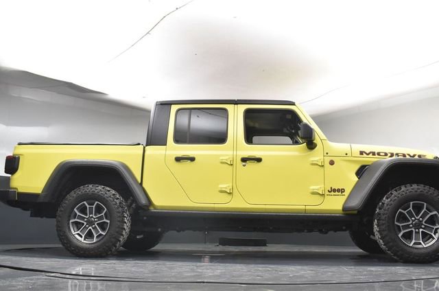 Used 2024 Jeep Gladiator Mojave w/ Technology Group image 39
