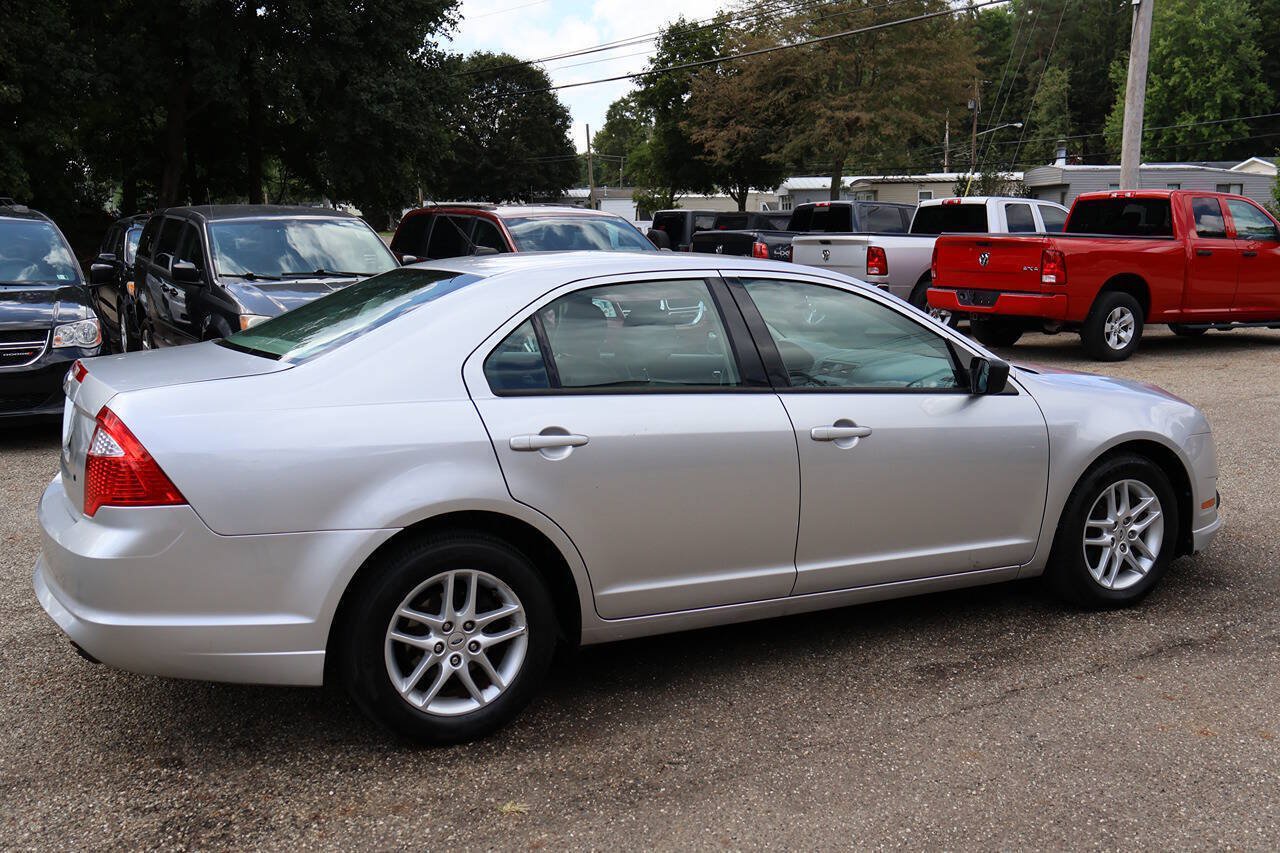 Used 2012 Ford Fusion S FWD image 10