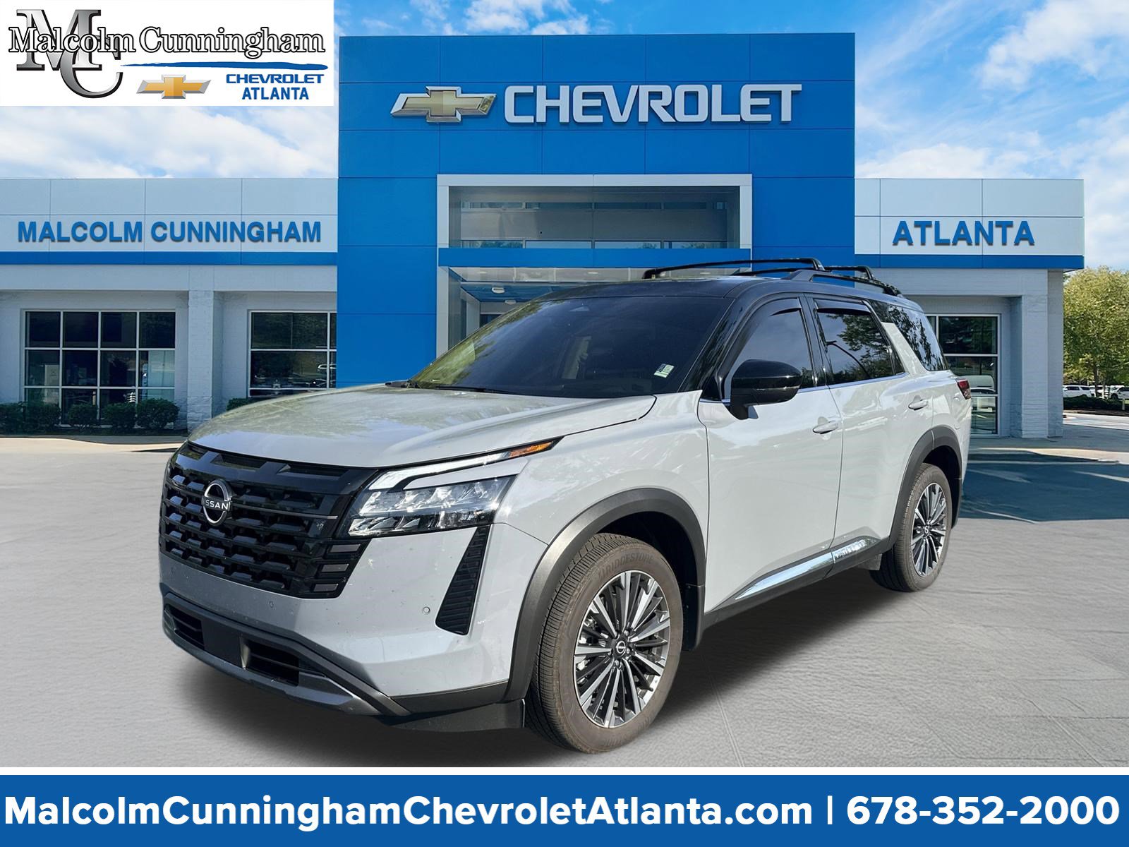 Used 2026 Nissan Pathfinder Platinum AWD/4WD image 1