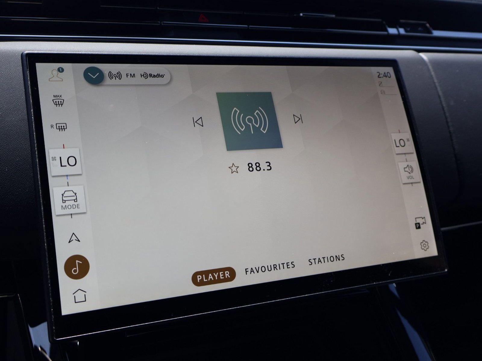 Used 2025 Land Rover Range Rover Sport Dynamic SE AWD/4WD image 18