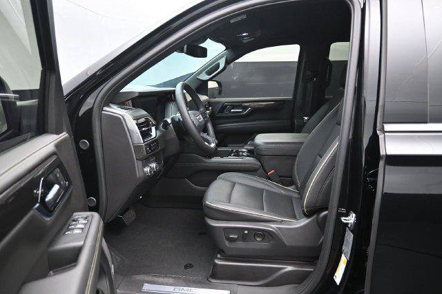 Used 2025 GMC Yukon Elevation w/ LPO, Floor Liner Package RWD image 9