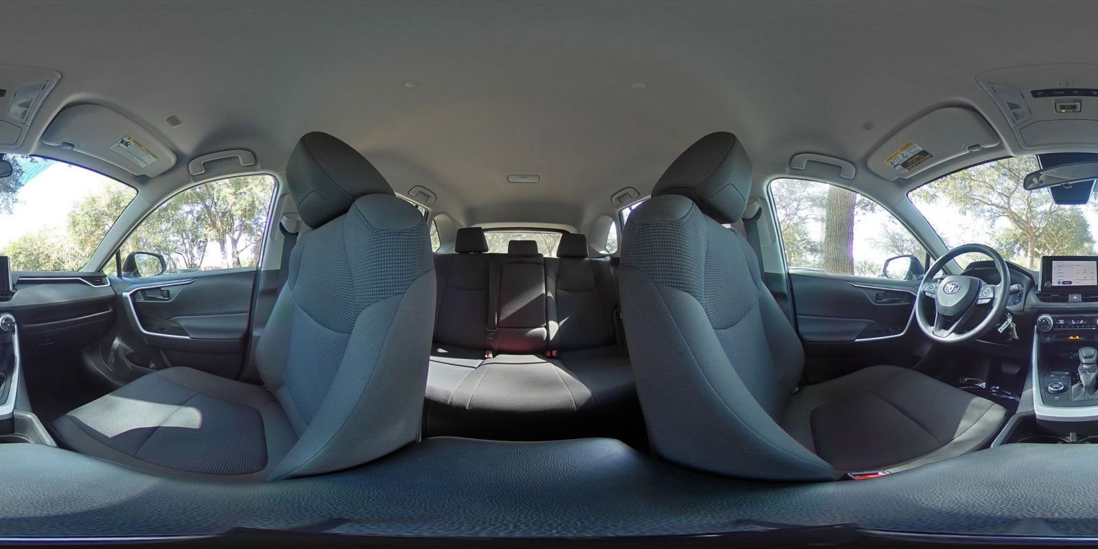 Used 2025 Toyota RAV4 LE image 36