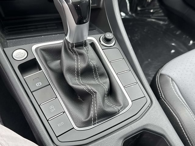 New 2026 Volkswagen Jetta SE FWD image 23