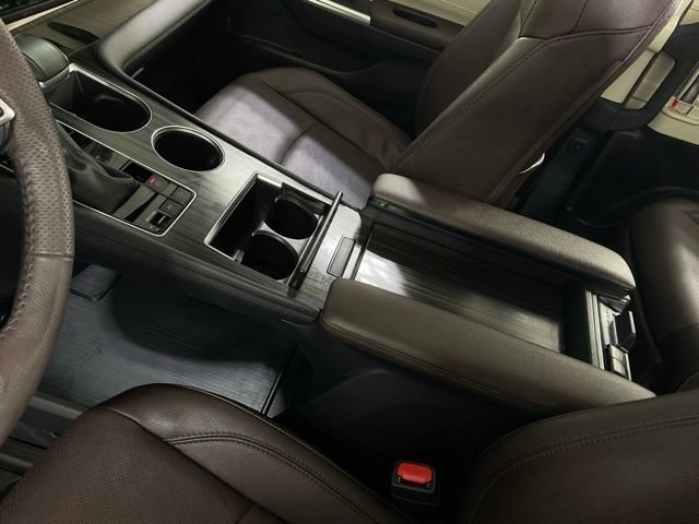 Used 2023 Toyota Sienna Platinum AWD/4WD image 13