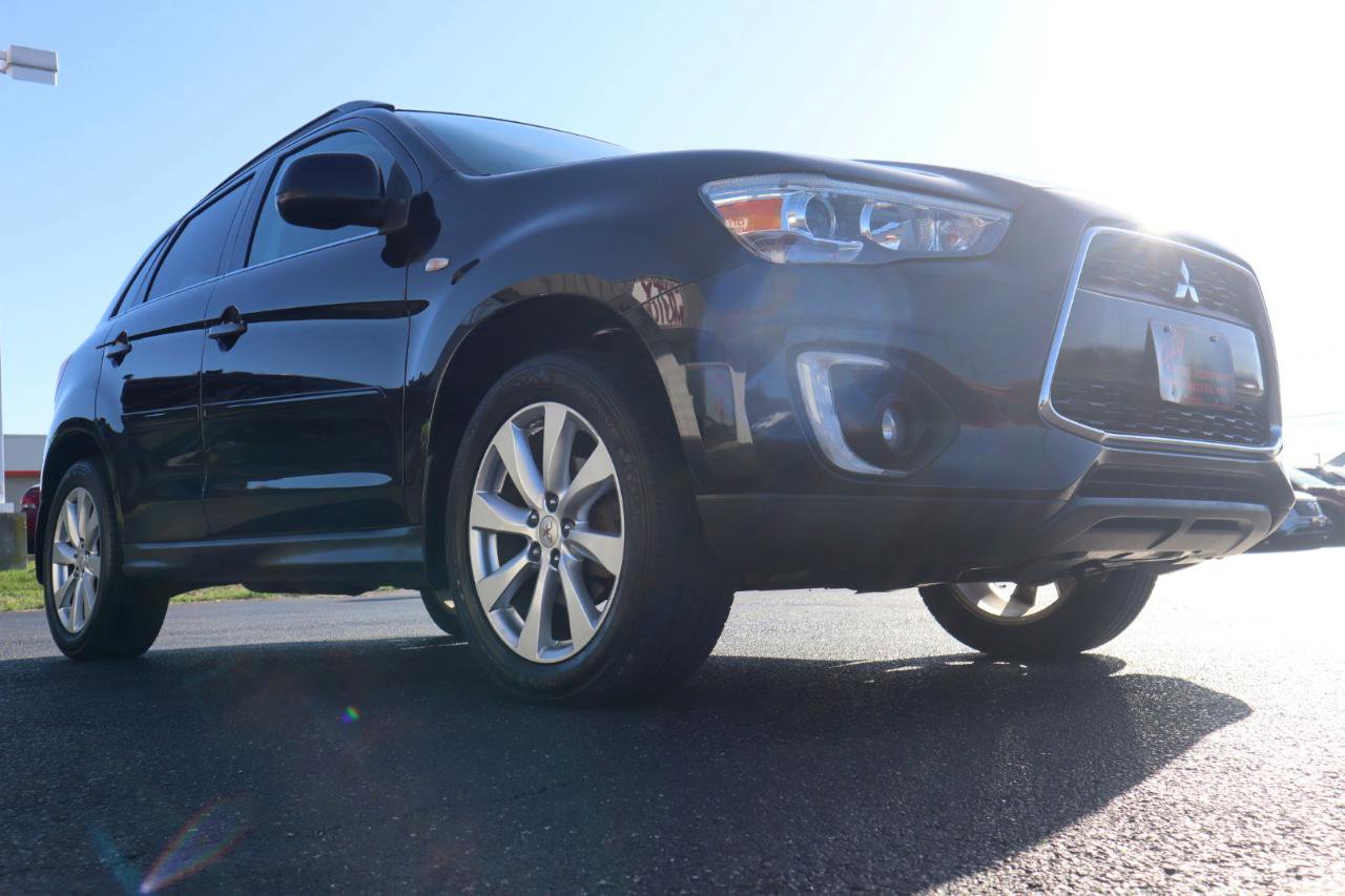 Used 2015 Mitsubishi Outlander Sport SE image 17
