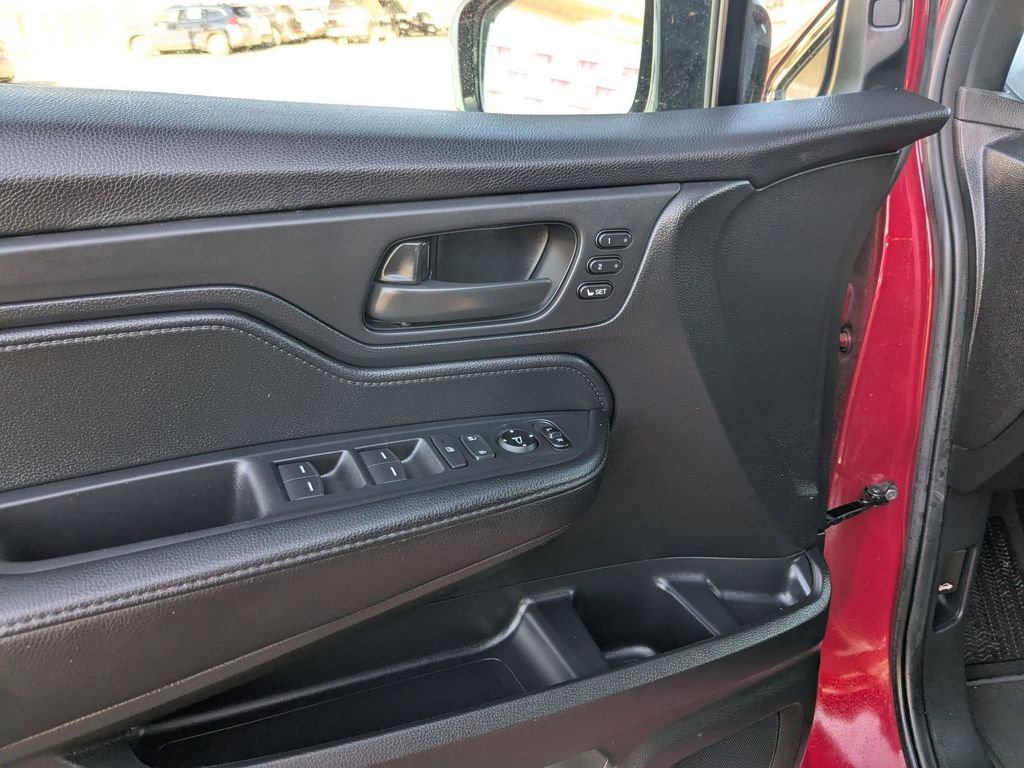 Used 2025 Honda Odyssey Sport-L image 14