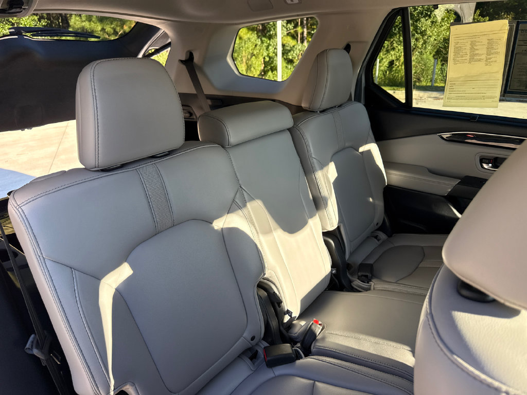 Certified 2025 Honda Pilot EX-L image 34