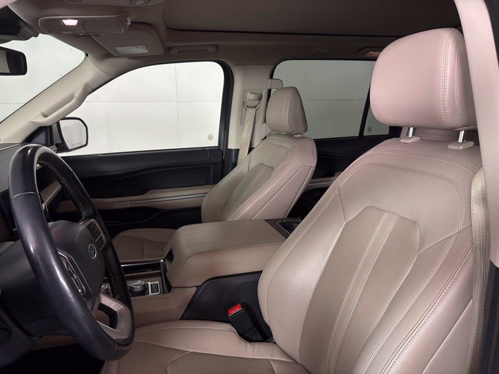 Used 2024 Ford Expedition Limited AWD/4WD image 18