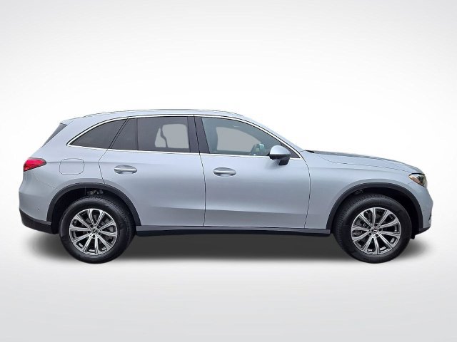 Used 2024 Mercedes-Benz GLC 300 4MATIC w/ Advanced USB Package image 7