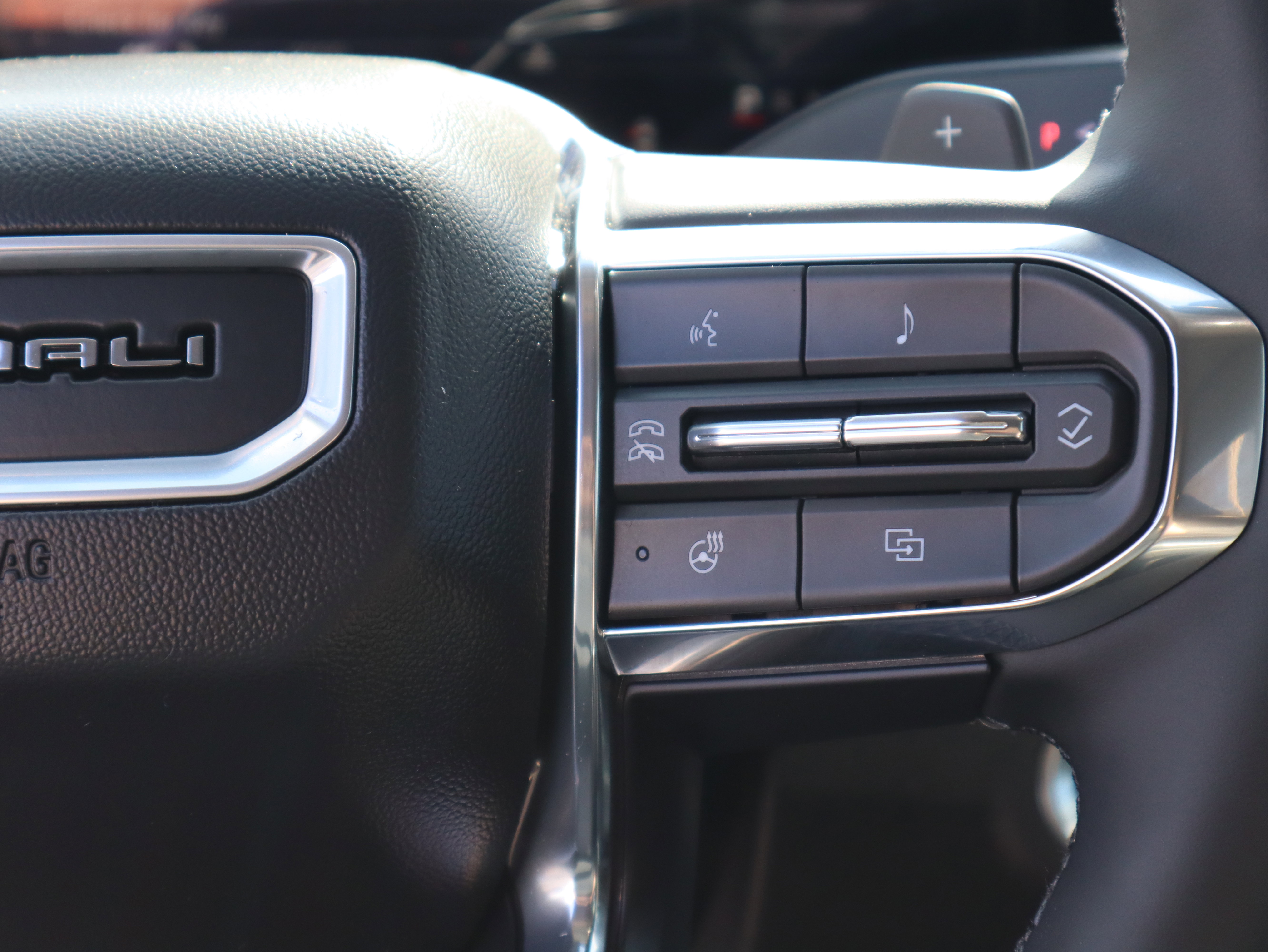 New 2026 GMC Terrain Denali w/ LPO, Floor Liner Package image 26