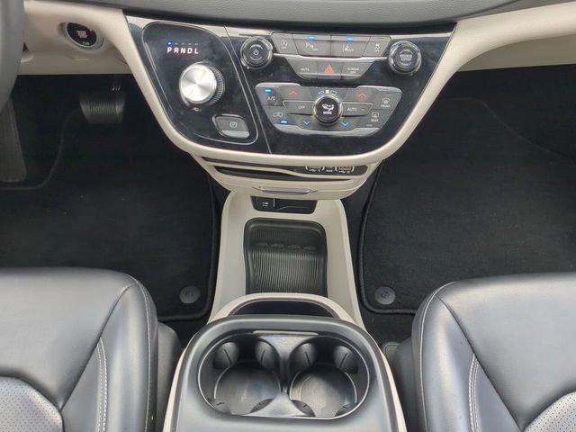 Certified 2023 Chrysler Pacifica Touring-L image 23
