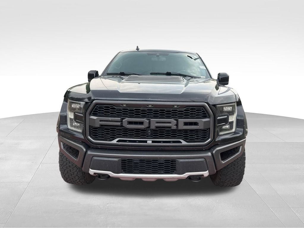 Used 2019 Ford F150 Raptor w/ Equipment Group 802A Luxury AWD/4WD image 2
