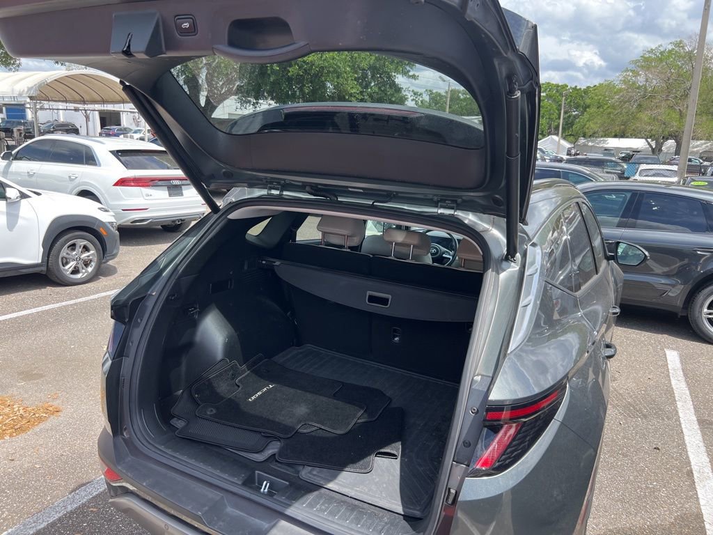 Used 2023 Hyundai Tucson Limited image 17