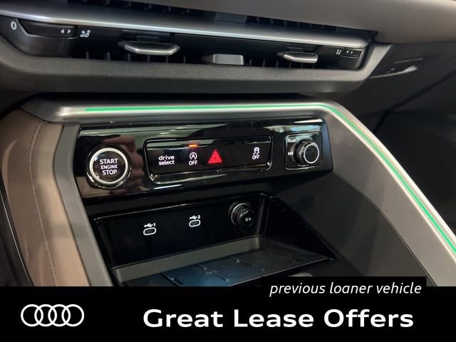 Used 2025 Audi Q5 Premium Plus w/ Premium Plus AWD/4WD image 30