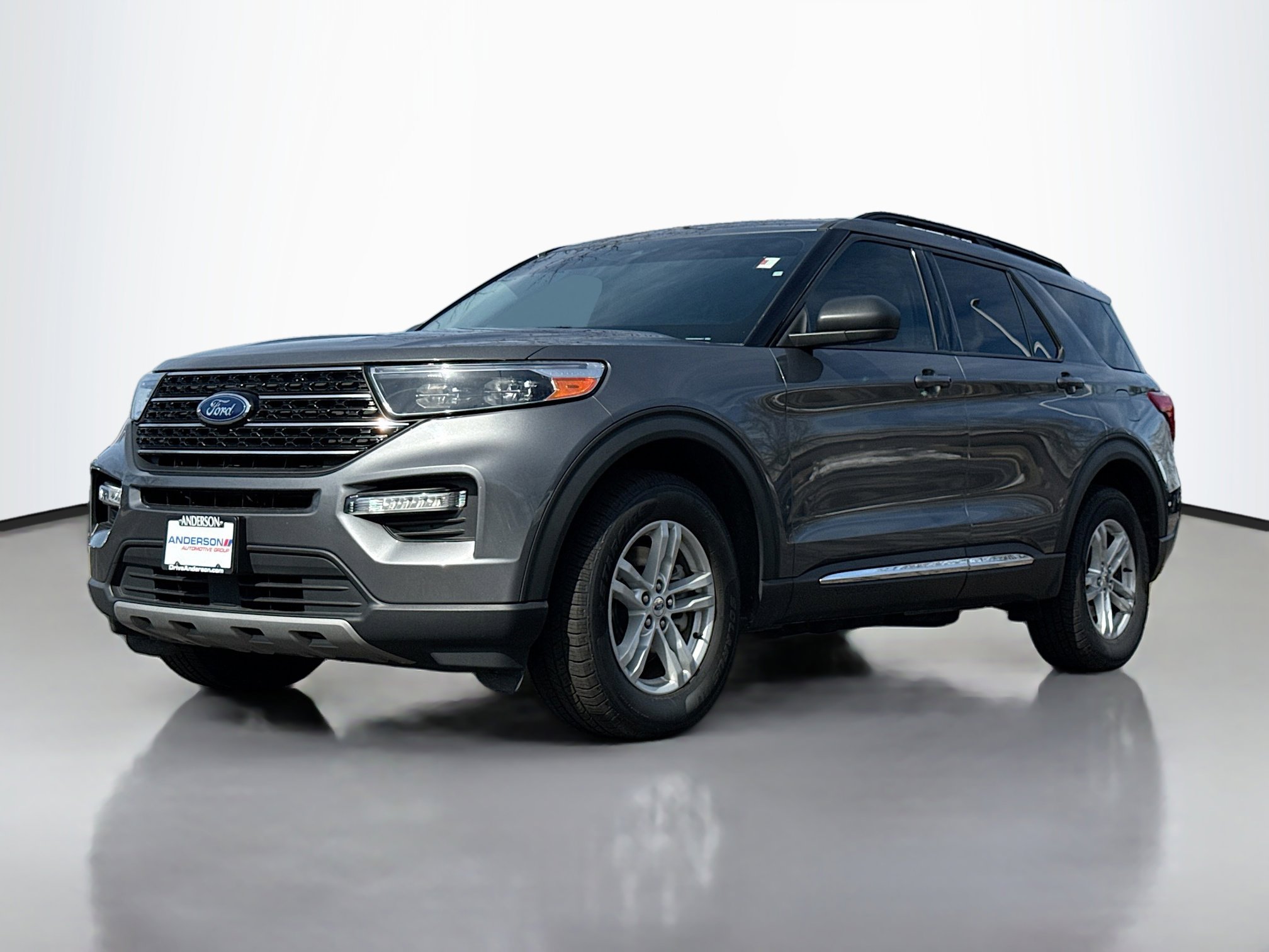 Used 2021 Ford Explorer XLT w/ Equipment Group 202A image 14