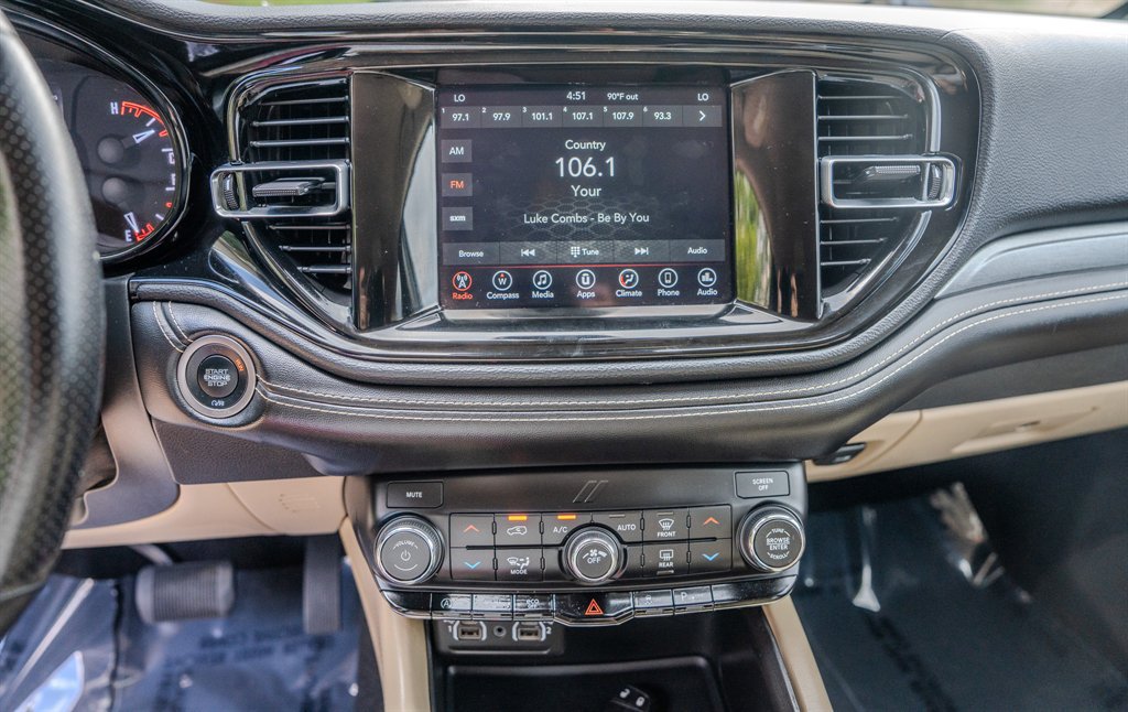 Used 2021 Dodge Durango SXT RWD image 19
