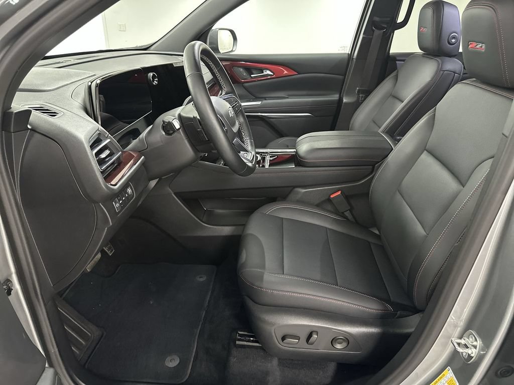 Used 2026 Chevrolet Traverse Z71 w/ Driver Confidence Package AWD/4WD image 10