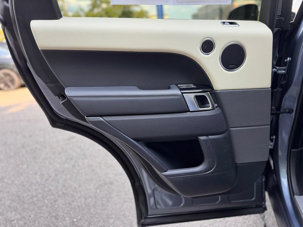 Used 2019 Land Rover Range Rover Sport HSE AWD/4WD image 20