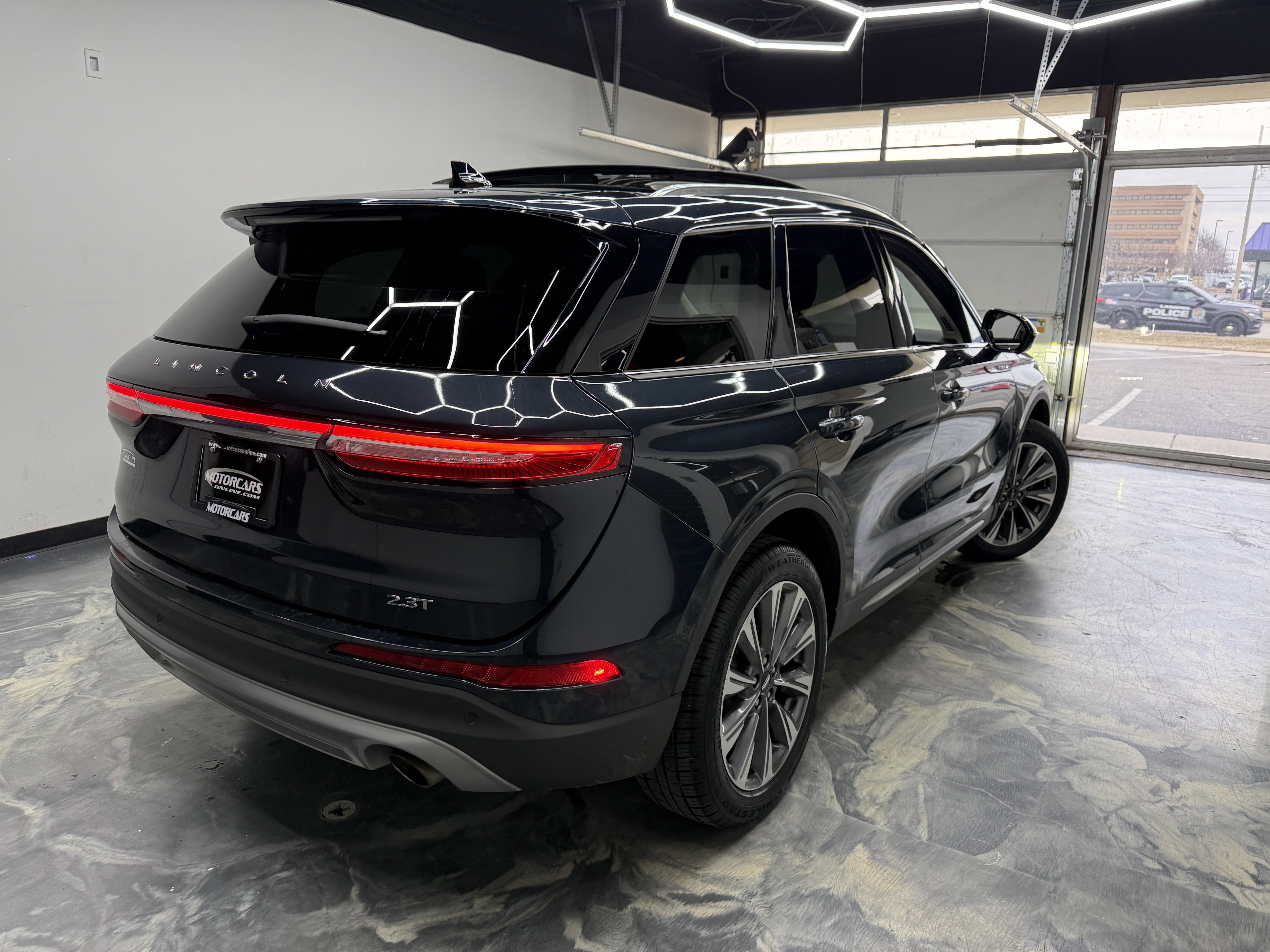 Used 2020 Lincoln Corsair Reserve w/ Equipment Group 202A image 5