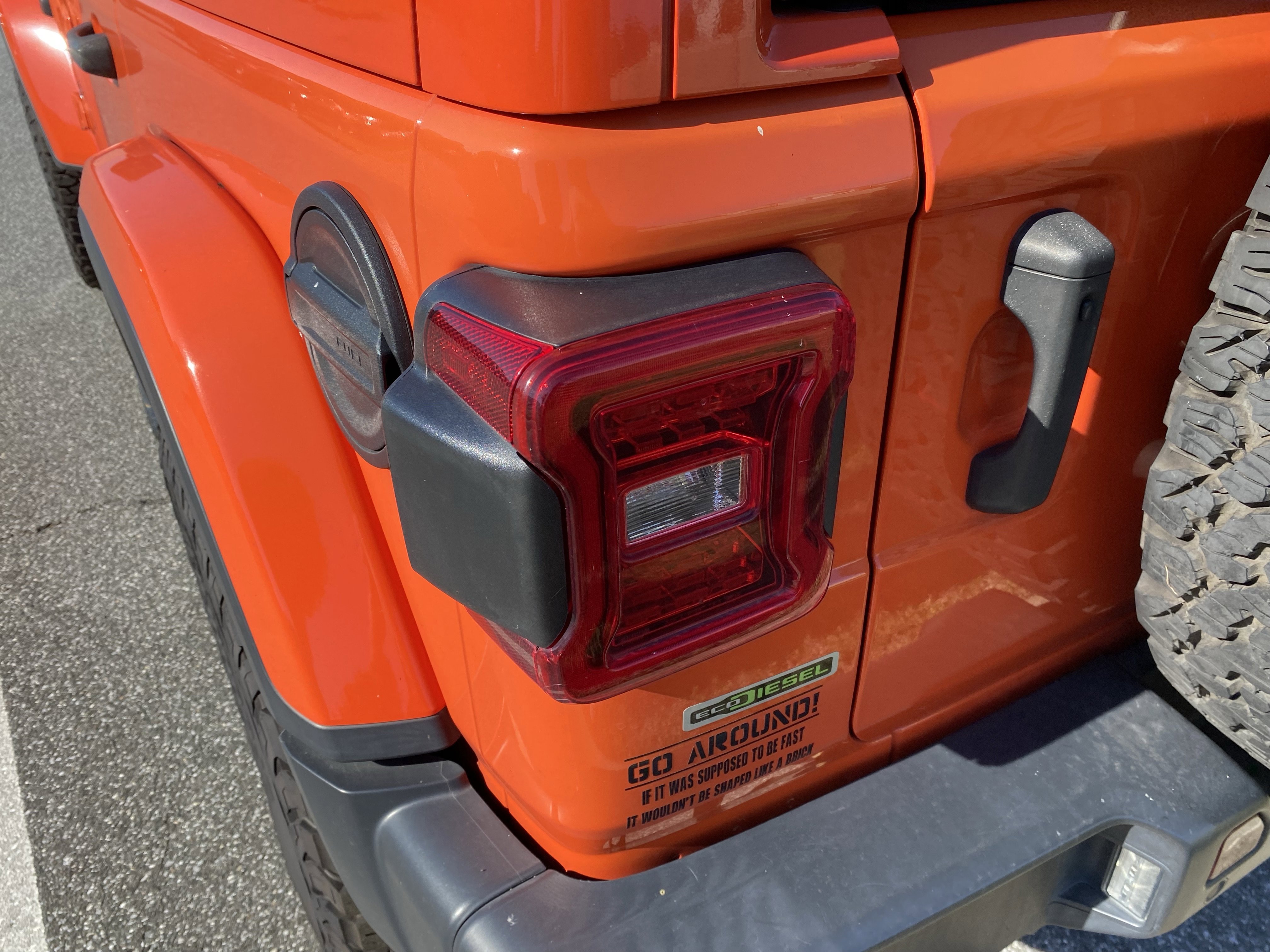 Used 2020 Jeep Wrangler Unlimited Sahara AWD/4WD image 11