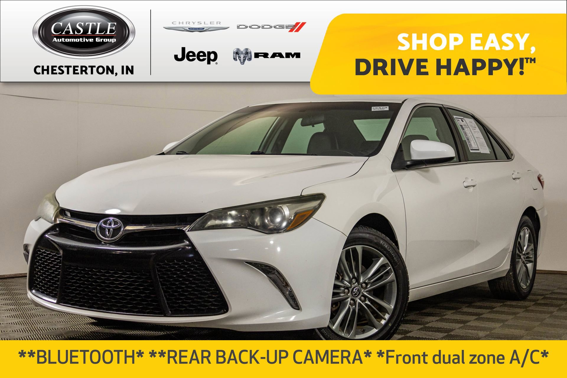 Used 2017 Toyota Camry SE FWD image 1