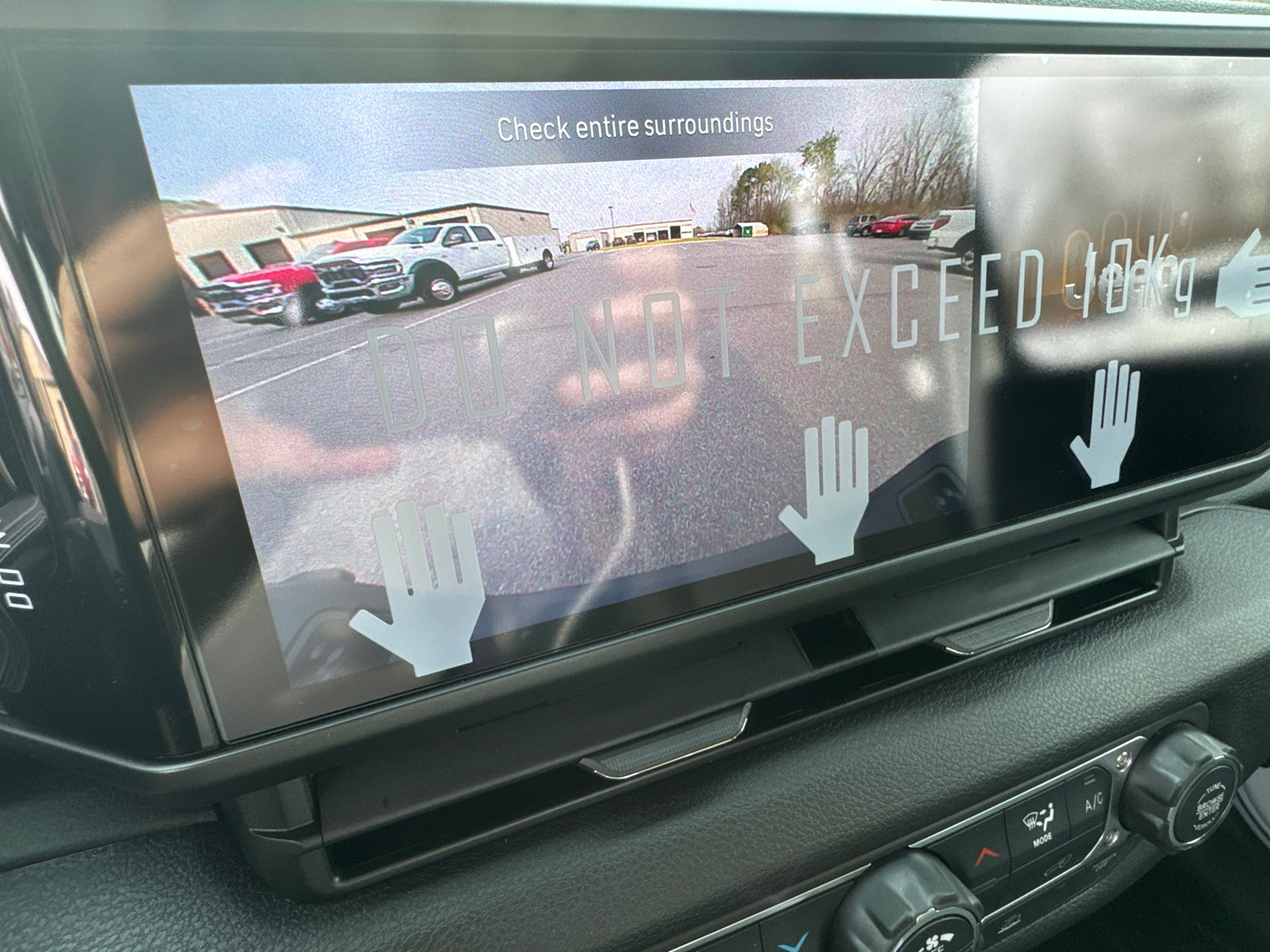 New 2026 Jeep Gladiator Sport image 23