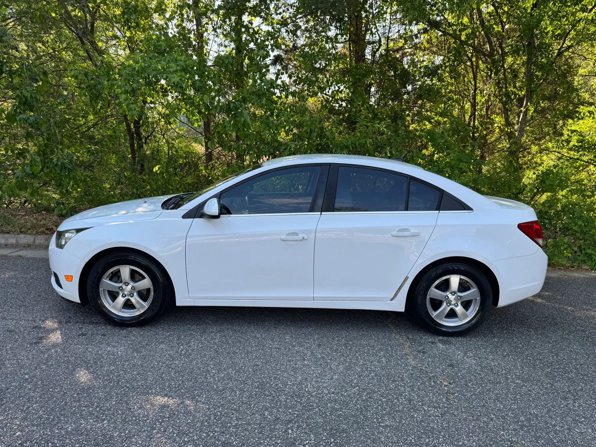 Used 2014 Chevrolet Cruze LT FWD image 7