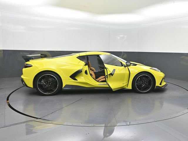 Used 2022 Chevrolet Corvette Stingray Premium Cpe w/ Z51 Performance Package RWD image 34