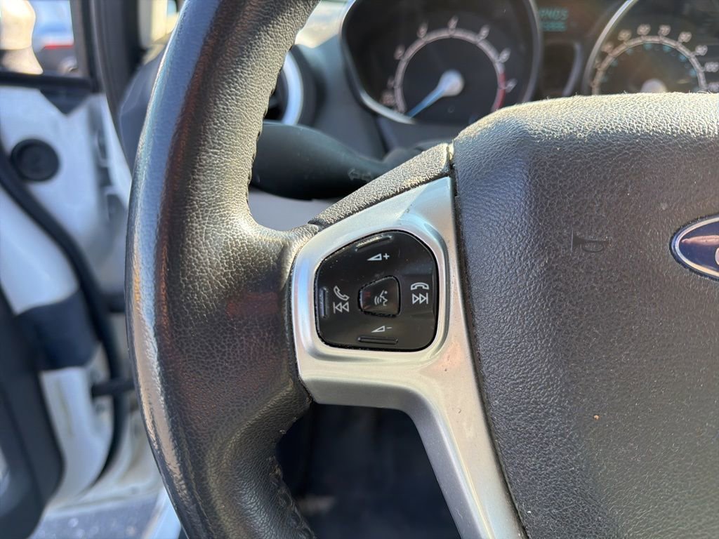 Used 2016 Ford Fiesta SE image 26