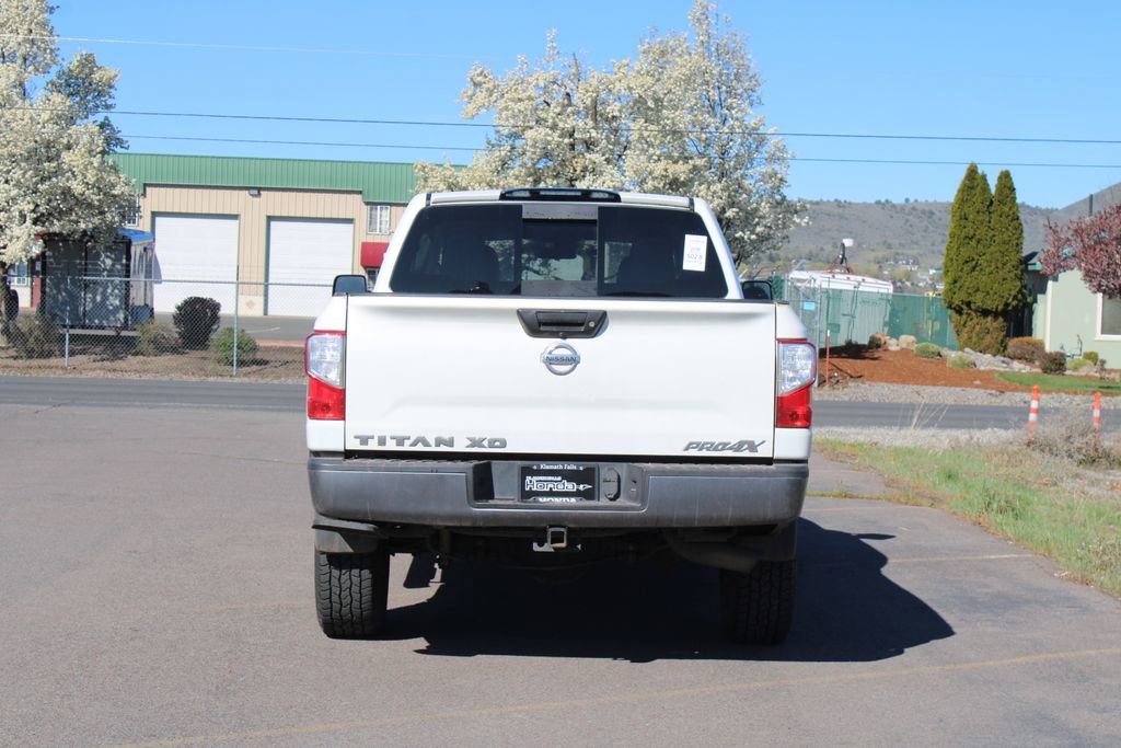 Used 2018 Nissan Titan PRO-4X image 4