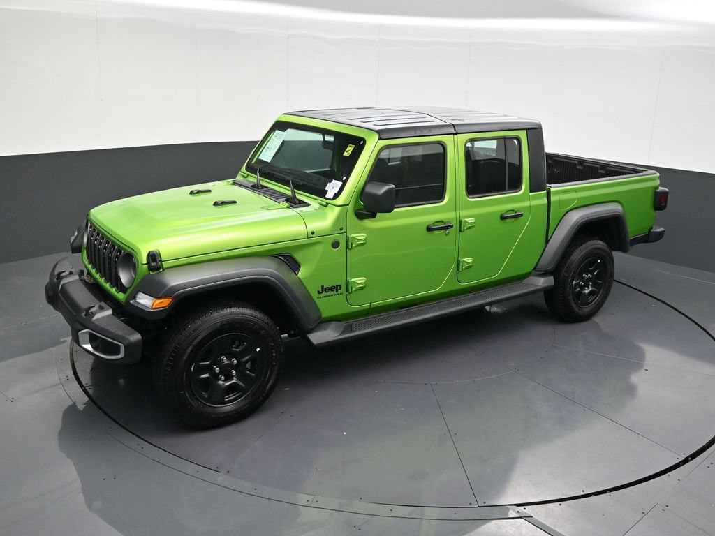 Used 2025 Jeep Gladiator Sport AWD/4WD image 15