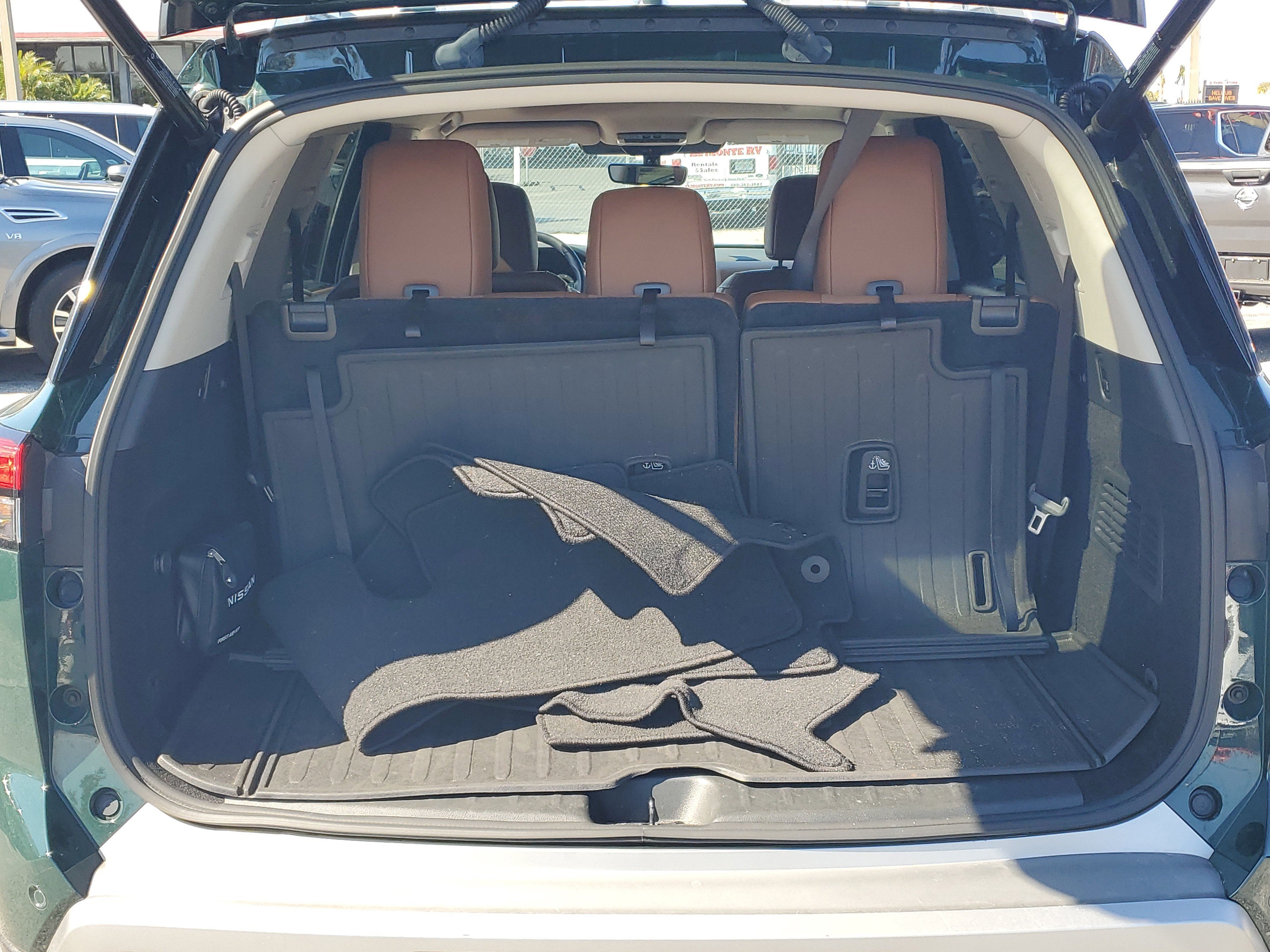 Certified 2023 Nissan Pathfinder Platinum w/ Lighting Package (N93) image 6