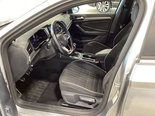 Used 2024 Volkswagen Jetta Sport FWD image 11