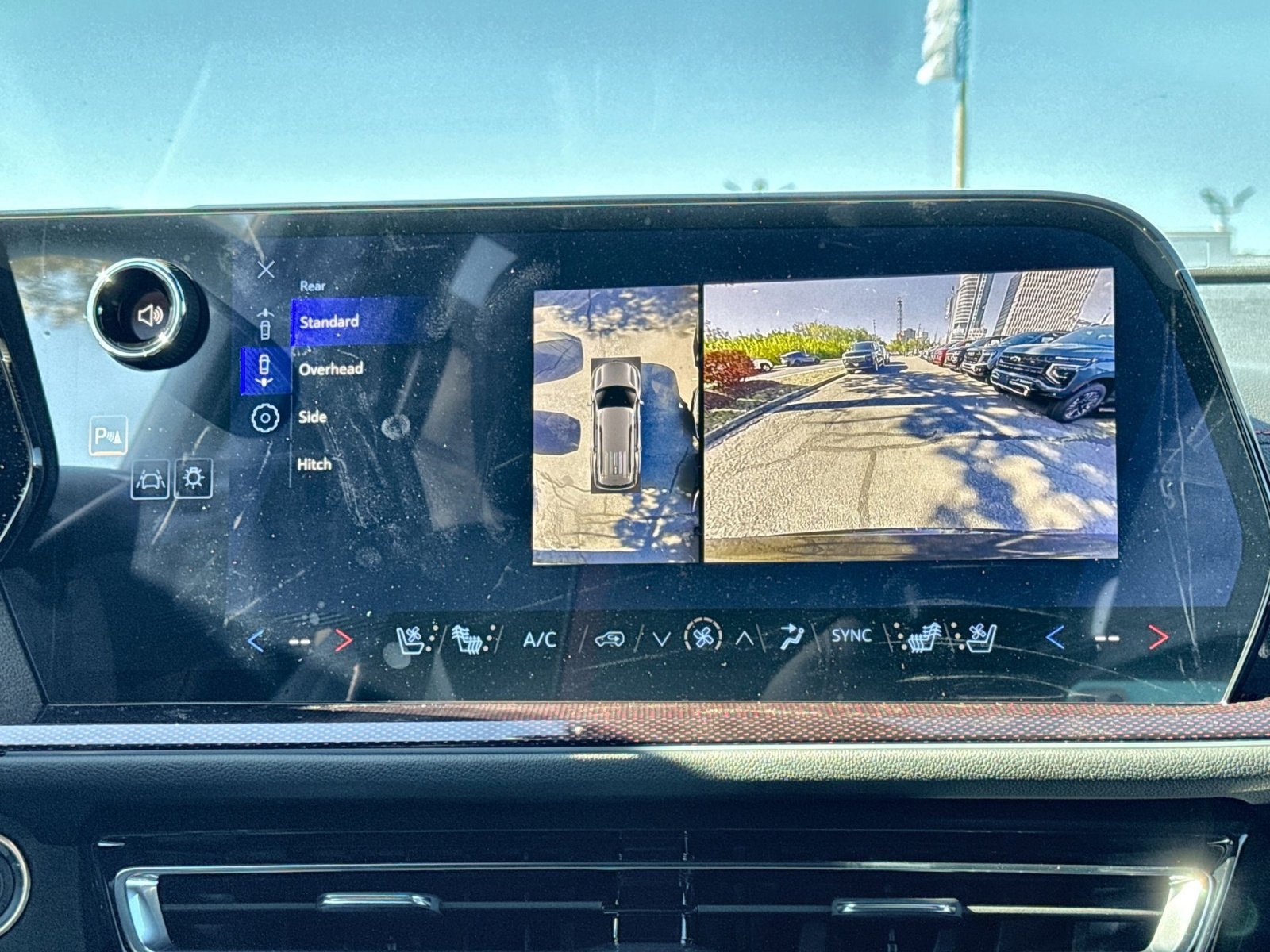 New 2026 Chevrolet Traverse RS image 19